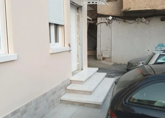 Skerdi Apartamento *